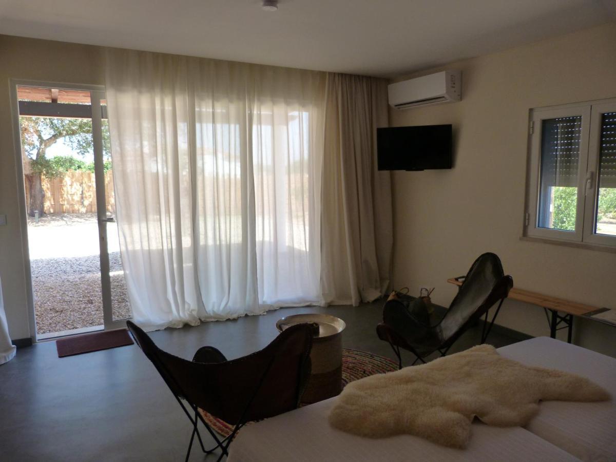Trendy And Luxe B&B And Garden Suite Ferreira Do Alentejo Exterior photo