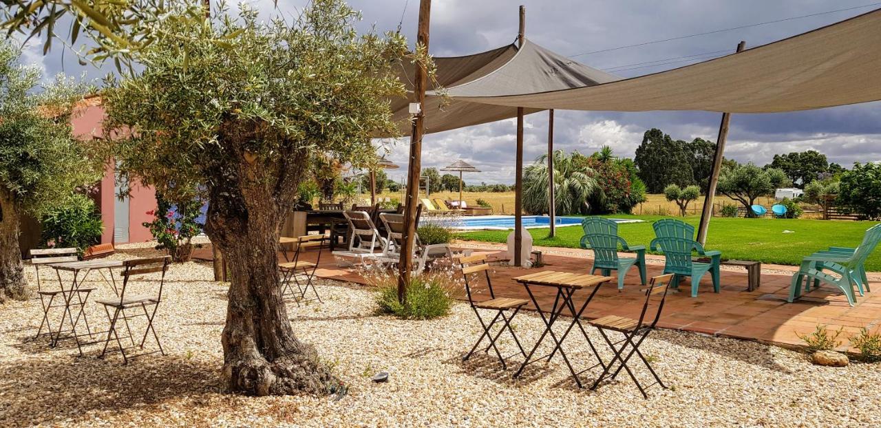 Trendy And Luxe B&B And Garden Suite Ferreira Do Alentejo Exterior photo